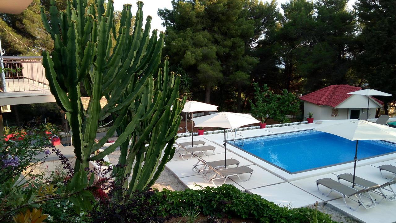 Pessada Bay Studios And Apartments Pesádha Eksteriør billede